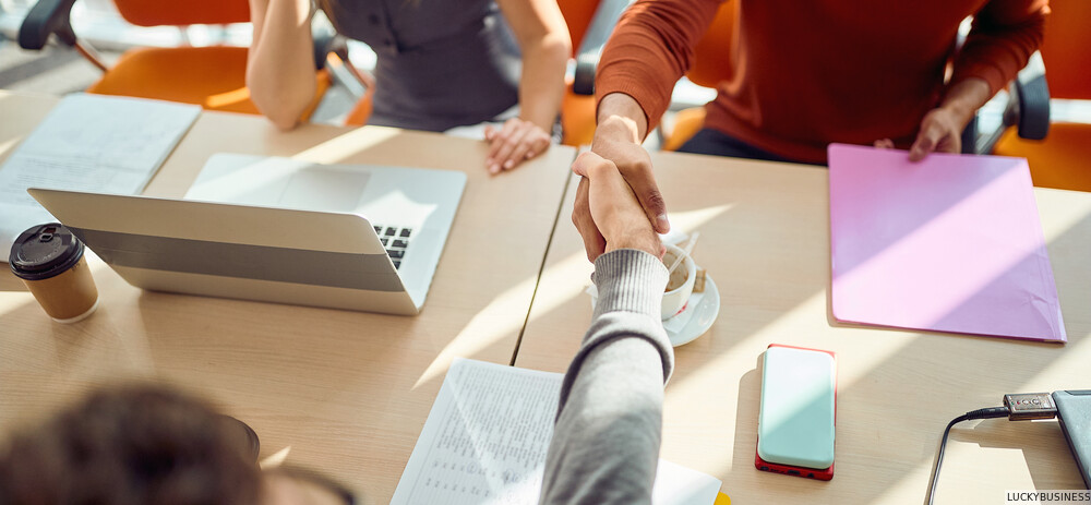 Comment bien rédiger un contrat de travail ? 